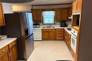 2201 Rolling Acres Dr, Conyers, GA 30094 - Photo 7