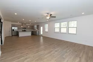 1705 Wellston Dr, Lawrenceville, GA 30043 - Photo 11