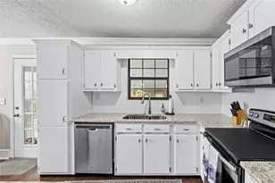 17 Pine St E, Chatsworth, GA 30705 - Photo 9