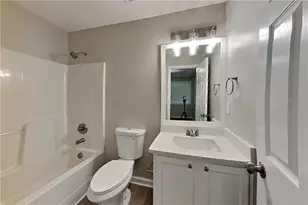 1631 Hedington Ct, Lawrenceville, GA 30045 - Photo 15