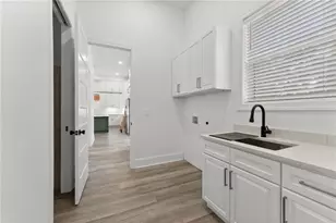 538 W Shadburn Ave, Buford, GA 30518 - Photo 13