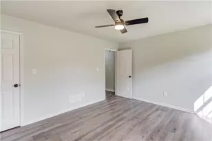 8431 Norris Lake Way, Snellville, GA 30039 - Photo 19