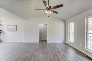8431 Norris Lake Way, Snellville, GA 30039 - Photo 9