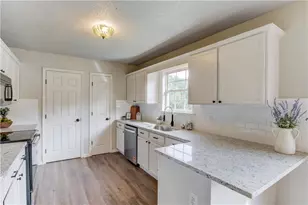 8431 Norris Lake Way, Snellville, GA 30039 - Photo 5