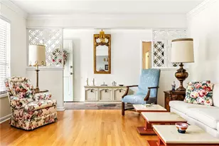 2338 Kings Point Dr, Dunwoody, GA 30338 - Photo 3