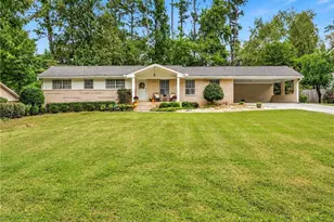 2338 Kings Point Dr, Dunwoody, GA 30338 - Photo 1