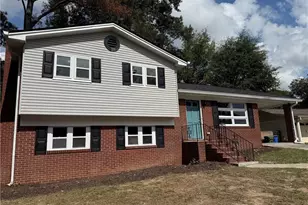 3229 Vanderbilt Ln NW, Atlanta, GA 30318 - Photo 3