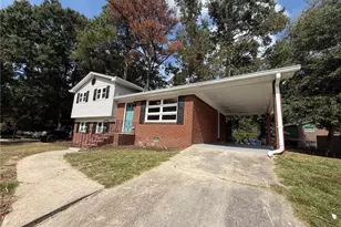 3229 Vanderbilt Ln NW, Atlanta, GA 30318 - Photo 5