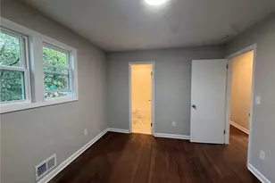3229 Vanderbilt Ln NW, Atlanta, GA 30318 - Photo 19