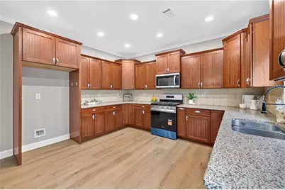 1214 Ridge Hollow Lane, Lawrenceville, GA 30043 - Photo 11