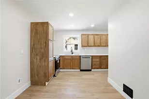 1902 Mural Cir, Morrow, GA 30260 - Photo 13