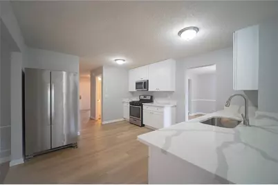 7009 Brecken Trace, Lithonia, GA 30058 - Photo 11