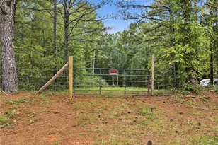 776 Tanners Bridge Cir, Bethlehem, GA 30620 - Photo 1