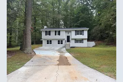 5959 Simone Drive, Stone Mountain, GA 30087 - Photo 3