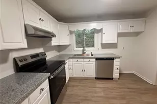 5959 Simone Dr, Stone Mountain, GA 30087 - Photo 11