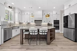 6585 Creekview Cir, Johns Creek, GA 30097 - Photo 17