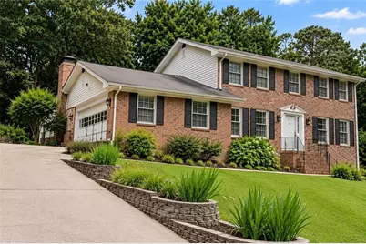 1683 Oak Ridge Circle SW, Stone Mountain, GA 30087 - Photo 1