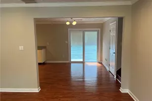 2237 Scotty Cir, Decatur, GA 30032 - Photo 3