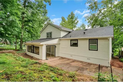 4960 Cold Springs Drive NW, Lilburn, GA 30047 - Photo 37