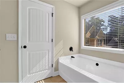 2111 Line Drive, Lawrenceville, GA 30043 - Photo 31