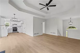404 Bryce Ct, Carrollton, GA 30116 - Photo 9