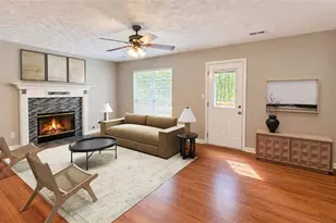 20 Bartlett Dr, Sharpsburg, GA 30277 - Photo 9