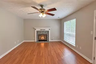 20 Bartlett Dr, Sharpsburg, GA 30277 - Photo 11