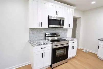 2499 Sylvan Road, East Point, GA 30344 - Photo 9