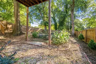 1420 Sylvan Rd SW, Atlanta, GA 30310 - Photo 11