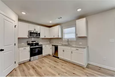646 Rodeo Drive, Auburn, GA 30011 - Photo 15