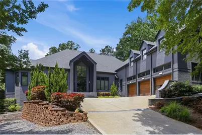 610 Club Lane SE, Marietta, GA 30067 - Photo 1