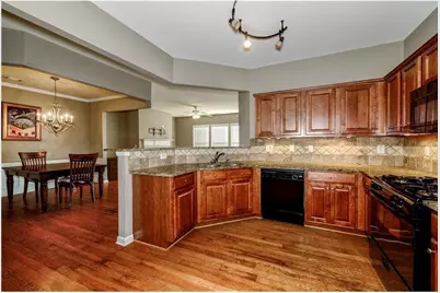 4976 Berkeley Oak Drive, Peachtree Corners, GA 30092 - Photo 11