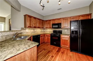 4976 Berkeley Oak Dr, Peachtree Corners, GA 30092 - Photo 9