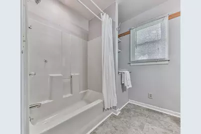 1043 Oakdale Drive SE, Smyrna, GA 30080 - Photo 17