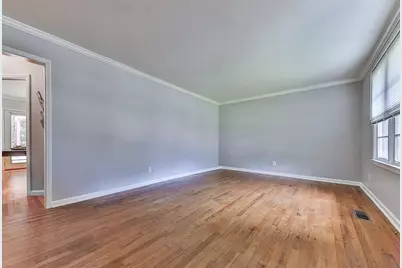 1043 Oakdale Drive SE, Smyrna, GA 30080 - Photo 5
