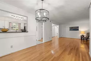 1500 Oakridge Ct, Decatur, GA 30033 - Photo 9