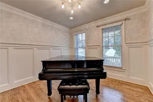 2309 Sunny Day Dr, Marietta, GA 30062 - Photo 9