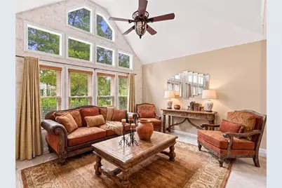 305 Deer Cliff Cove, Lawrenceville, GA 30043 - Photo 17