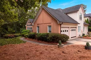 305 Deer Cliff Cove, Lawrenceville, GA 30043 - Photo 7