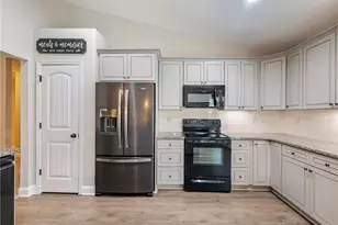 433 Emily Forest Way, Pendergrass, GA 30567 - Photo 11