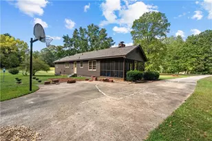 208 Bowden Rd, Ellenwood, GA 30294 - Photo 37