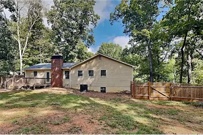 316 Pioneer Circle, Woodstock, GA 30188 - Photo 17