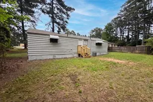 1396 Pine Dr, Atlanta, GA 30349 - Photo 5