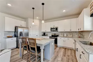355 Rodeo Dr, Auburn, GA 30011 - Photo 17