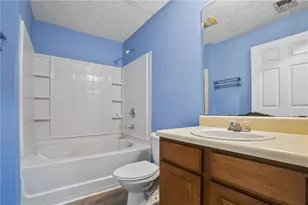 12203 Fairington Ridge Cir, Lithonia, GA 30038 - Photo 9