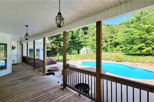 306 Hutchinson Farms Rd, Griffin, GA 30224 - Photo 9