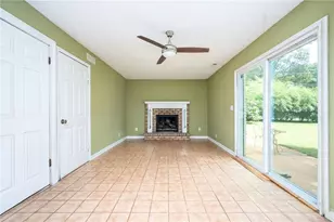633 San Pablo Dr, Stone Mountain, GA 30083 - Photo 13