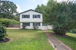 633 San Pablo Dr, Stone Mountain, GA 30083 - Photo 1