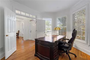 135 Lynwood Dr, Roswell, GA 30075 - Photo 11