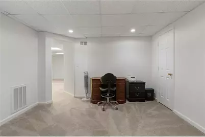 135 Lynwood Drive, Roswell, GA 30075 - Photo 37
